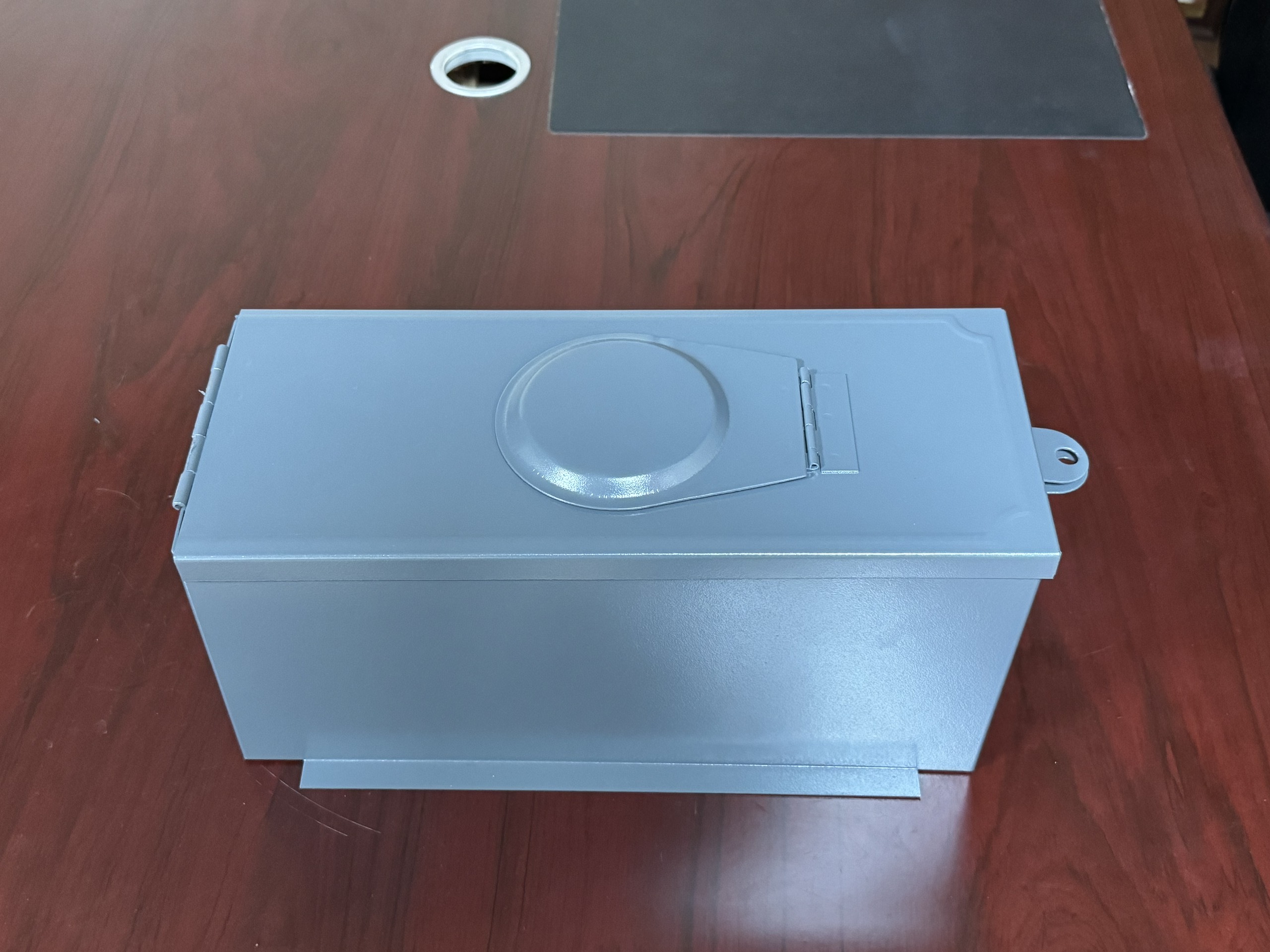 Hộp Đồng Hồ Nước Thép Sơn Tĩnh Điện – Bền Bỉ & Giá Tốt Nhất